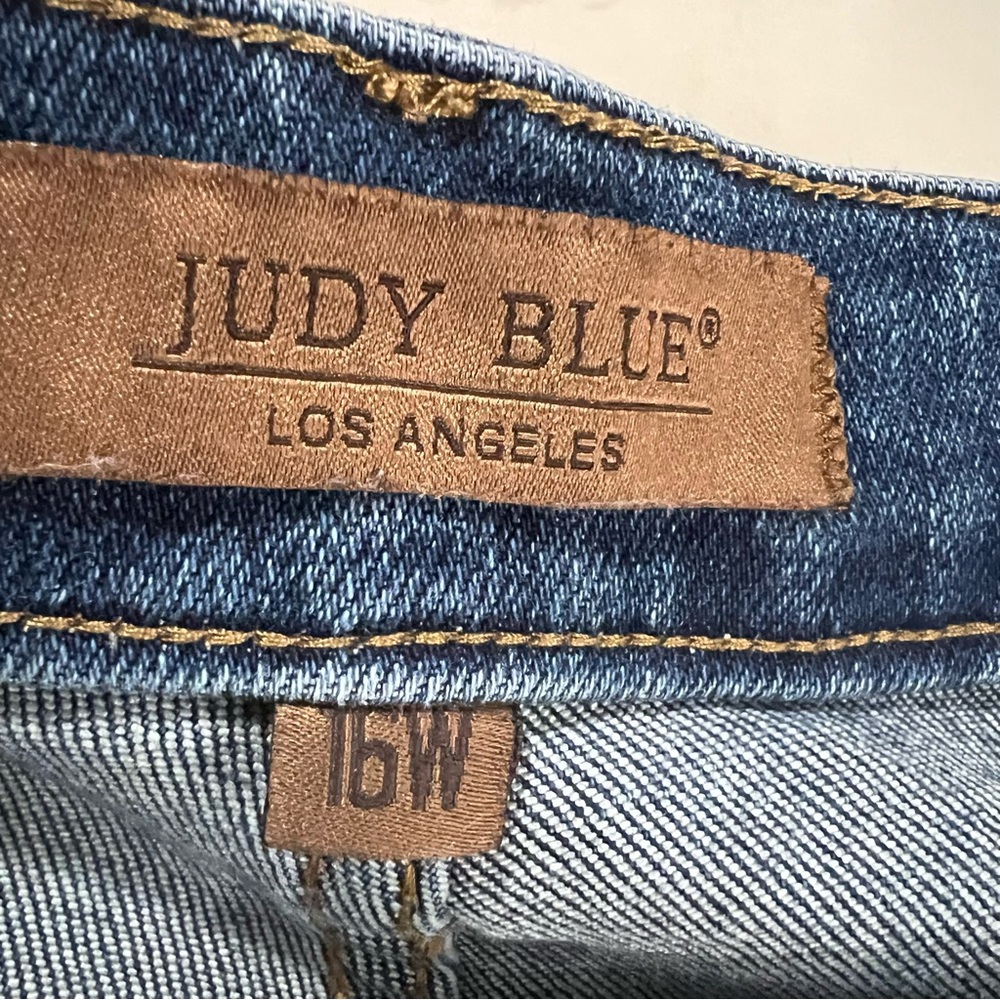 Judy Blue Slim Fit Plus Size Jeans Size 16W - Picture 13 of 13